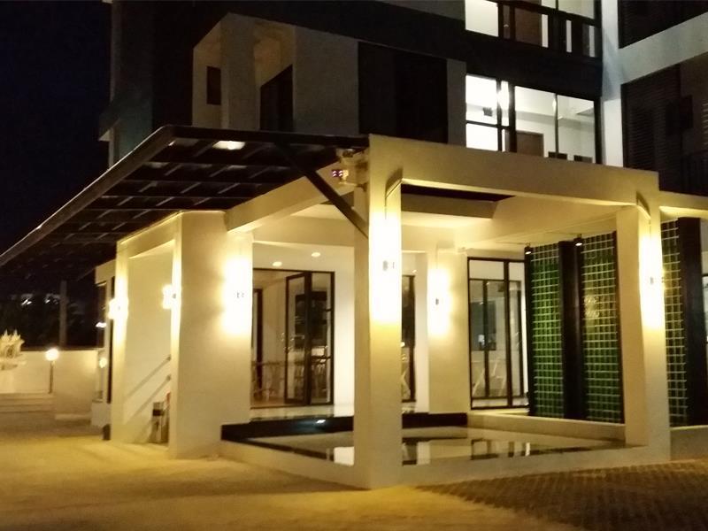 Kp Place Lop Buri Екстериор снимка